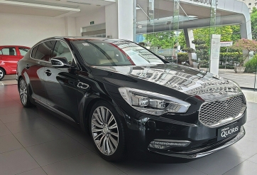 Mẫu sedan của Kia giảm giá 'sốc' hơn 700 triệu đồng, khách Việt vẫn thờ ơ