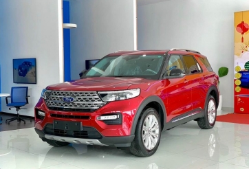 Mẫu SUV 7 chỗ của Ford bị cắt giảm hàng loạt trang bị, giá không giảm