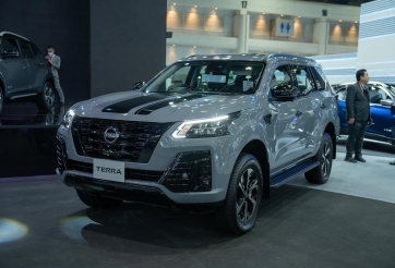 Cận cảnh Nissan Terra phiên bản 70th Anniversary siêu đẹp vừa ra mắt
