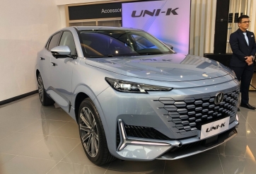 Khám phá mẫu SUV 7 chỗ đẹp long lanh vừa ra mắt, cạnh tranh Santa Fe, Sorento