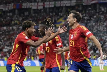 MU theo đuổi người hùng EURO, bom tấn 65 triệu Bảng