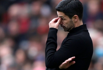 Arsenal gặp tin xấu, cuộc đua vô địch thêm sóng gió