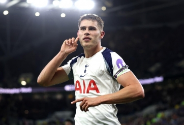 Chỉ 5 triệu Bảng, MU chốt 'quái thú tốc độ' ngang ngửa van de Ven