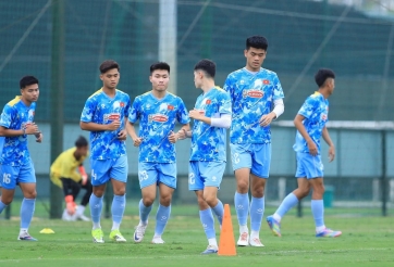 Trung vệ cao nhất lịch sử lần đầu đá chính cho tuyển Việt Nam