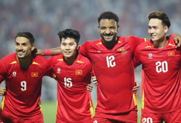 ĐT Việt Nam có 'quái kiệt' 1 mình tạo ra 4 kiến tạo phạt góc gây sốt