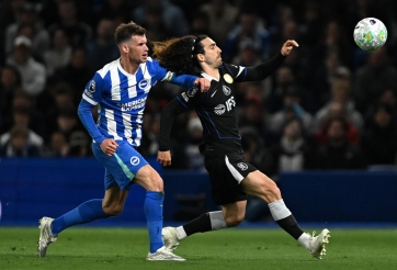Chelsea sụp đổ, Brighton vùi dập giấc mơ Champions League