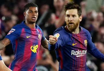 Chỉ một cú đá, Rashford phá luôn dấu ấn 'độc tôn' của Messi