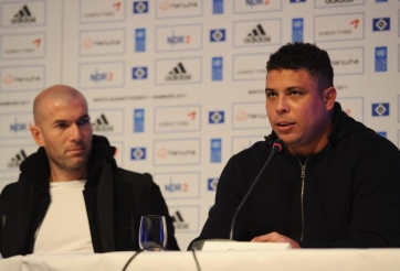 Ronaldo 'béo' nói thẳng về Zidane khiến nước Pháp phát sốt
