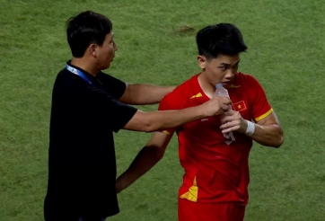 HLV Kim Sang Sik chốt luôn vai trò mới của Đình Bắc tại tuyển Việt Nam