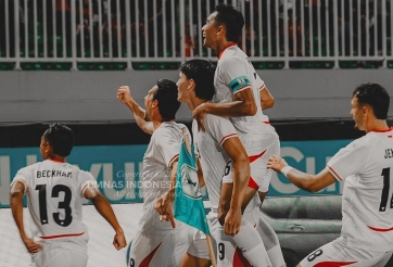 CĐV Indonesia lập tức gọi tên Việt Nam sau khi đại thắng Campuchia 5-1