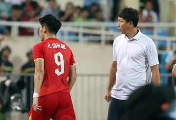 Đình Bắc làm 1 điều, HLV Kim Sang Sik lập tức không thể chờ thêm