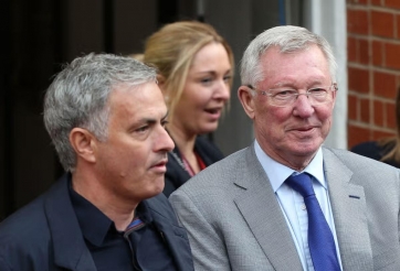 Sir Alex Ferguson: 'Mourinho đã khóc khi gọi cho tôi và nói...'