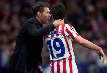 Simeone 'chọc giận' Alvarez, Atletico Madrid nhận cú sốc lớn