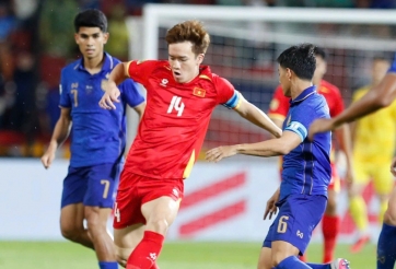 Việt Nam áp đảo, HLV Kim Sang Sik khiến Thái Lan phải 'cầu cứu' Kiatisuk