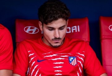 Alvarez gây sóng gió, nội bộ Atletico rúng động