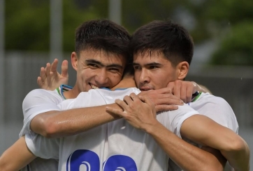 Uzbekistan thắng 2-0, U23 Việt Nam nhận cảnh báo cực mạnh ở bảng C