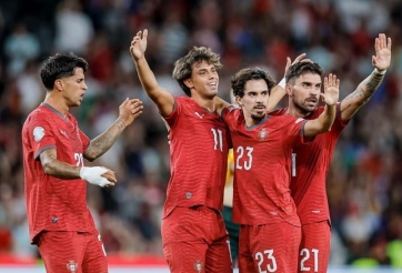 Ronaldo lỡ thời cơ vàng, Bồ Đào Nha vẫn khiến Xứ Wales nhận trái đắng