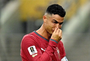 NÓNG: HLV Bồ Đào Nha bị tố lừa dối khiến Ronaldo nổi giận