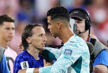 Ronaldo gặp biến lớn, Modric phải thốt lên 1 điều