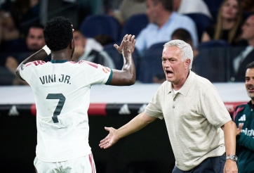 Vinicius mắc lỗi rồi nổi nóng, Mourinho lại nói câu khó tin
