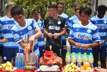 Một đội bóng Châu Á phải cầu nguyện trước khi đấu Hải Phòng