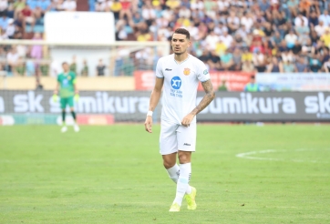 Sao Brazil xin nhập tịch Việt Nam chế giễu BTC V-League