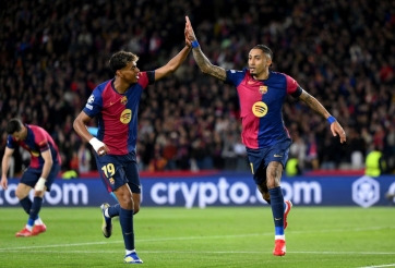 Ngược dòng điên rồ, Barca chạm một tay vào chức vô địch La Liga