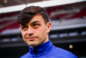 Pedri: 'Đôi khi phải véo tai Yamal để nhắc nhở'