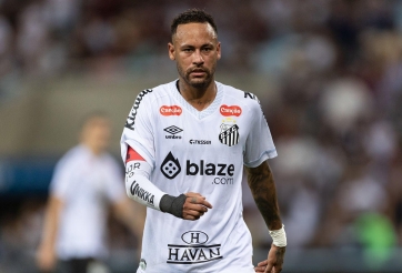 Neymar đang chật vật tại Santos