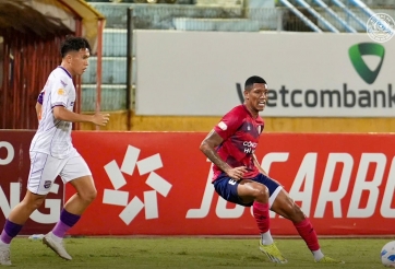 CAHN lội ngược dòng thắng Bình Dương