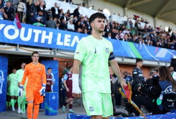 Bị Hansi Flick ngó lơ, tiền đạo vô địch Châu Âu quyết rời Barca