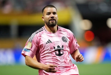 Đồng đội Argentina phải thốt lên về siêu phẩm đá phạt của Messi