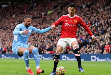 Huyền thoại MU khuyên Ronaldo nên gia nhập Man City