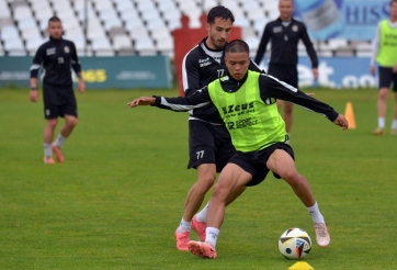 HLV Kim Sang Sik sẵn sàng trao cơ hội cho sao Việt kiều đẳng cấp Châu Âu