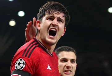 Man Utd 5 lần từ chối bán trung vệ đắt giá thứ 2 thế giới