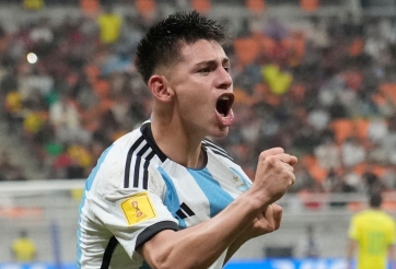 Man City tính đường chia tay 'tiểu Messi'