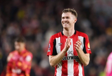 MU, Liverpool và Tottenham 'đại chiến' vì trung vệ siêu hot NHA