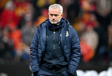 Mourinho bị sa thải vì không biết chơi tấn công áp đảo
