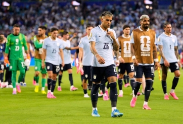 BIẾN NÓNG WORLD CUP: Nghi vấn phòng thay đồ Uruguay lục đục trước trận sinh tử