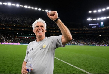 Chưa vội về với vợ, HLV 74 tuổi mơ viết tiếp cổ tích World Cup 2026
