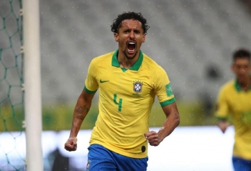 Chê Neymar và hạ thấp Brazil, ngôi sao Nhật Bản bị đội trưởng Selecao dằn mặt