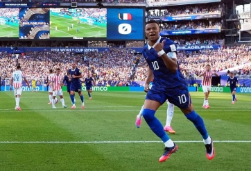'Vị tướng trẻ' mở đường cho 'đô đốc' Mbappe đưa Pháp vào tứ kết