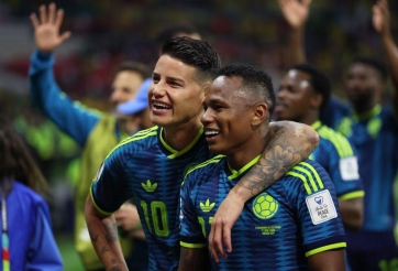 Bỏ lỡ cơ hội định mệnh, ngôi sao World Cup chưa dám về nước sau khi bị loại