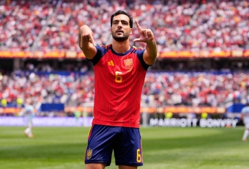 Chỉ 5 chữ vàng, HLV De Fuente khẳng định đẳng cấp của Mikel Merino