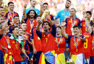 Vô địch World Cup, 2 ngôi sao Tây Ban Nha nhận món quà 'siêu nặng ký' từ quê nhà