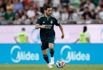 Tân binh Real Madrid vừa ra mắt đã bị Mourinho soi thẳng vấn đề