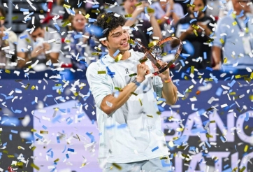 Ben Shelton bảo vệ ngai vàng Canadian Open để sánh vai bộ ba huyền thoại