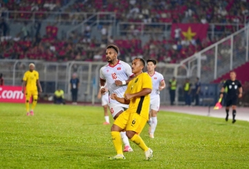 CĐV Malaysia cay đắng sau trận thua Việt Nam: 'Chúng ta thua cả trên sân lẫn khán đài'