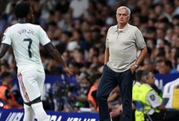 Jose Mourinho: 'Vinicius đang bị bắt nạt từ sân cỏ đến khán đài'