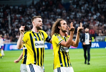 Cựu sao Arsenal châm ngòi màn náo loạn Champions League
